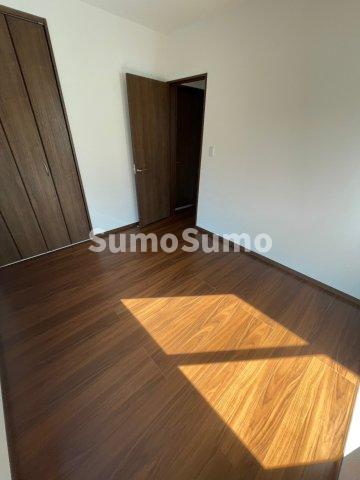 その他部屋・スペース　広くて明るい寝室