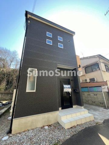 建物外観　外観は落ち着いています