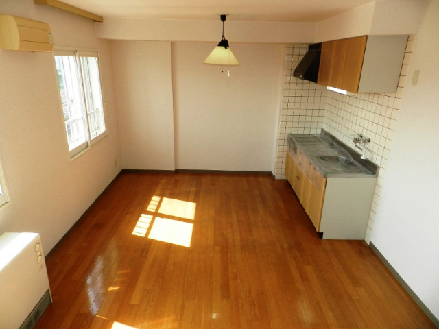 秀壱番館_内装_0