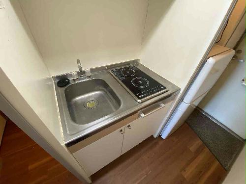 キッチン　設備・使用は号室により異なる為、現況を優先いたします。