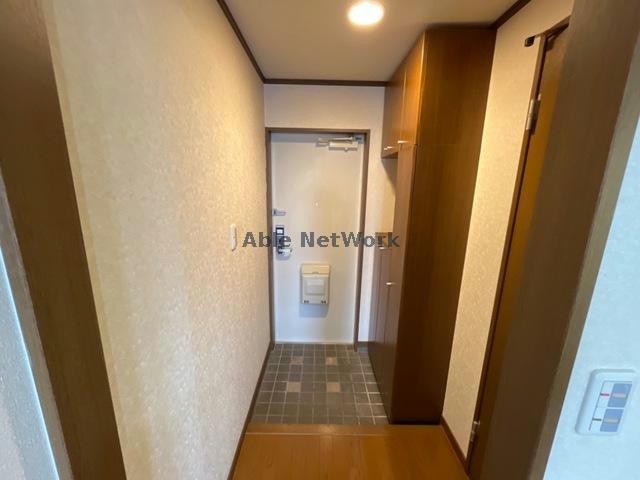 玄関　※管理会社写真参照