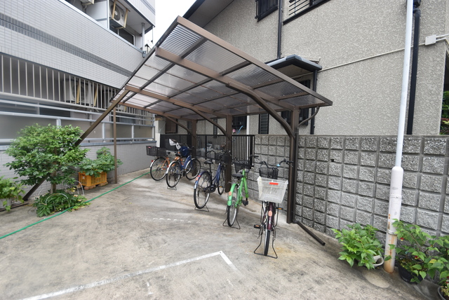 エントランス　駐輪場