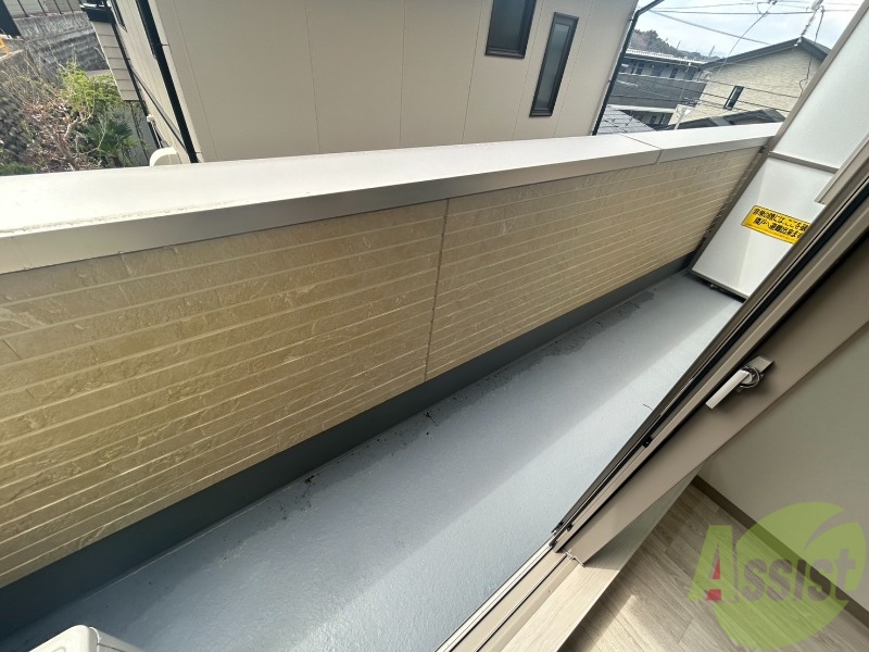 バルコニー　バルコニーがあるため外に洗濯物を干すことが出来ます。