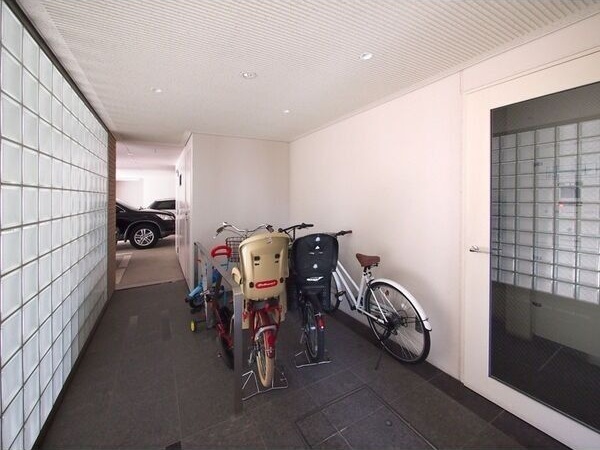 その他共有部分　自転車置き場♪