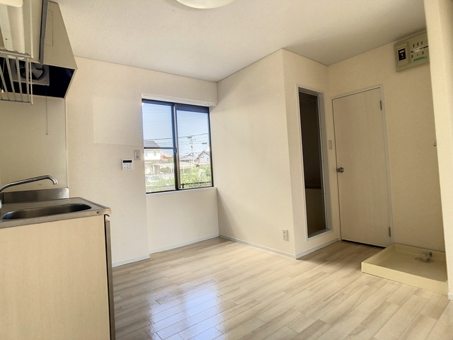 居室・リビング　※写真は空室の一室のものを使用しております※　あくまで現況優