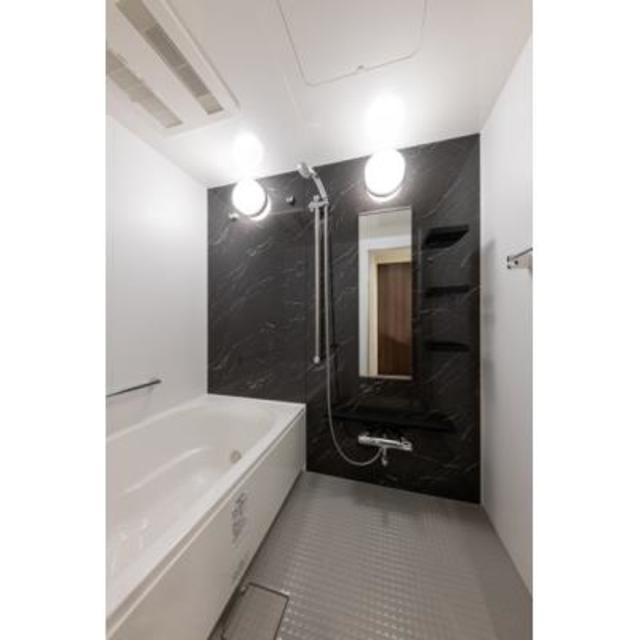 バス・シャワールーム　同マンション別部屋参照。