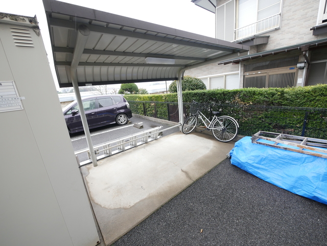 その他共有部分　★敷地内に屋根付駐輪場がございます★