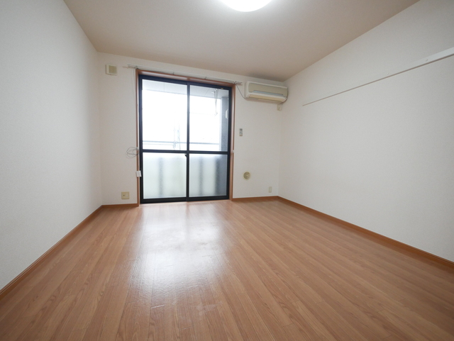 その他部屋・スペース　★フローリングのきれいなお部屋です★