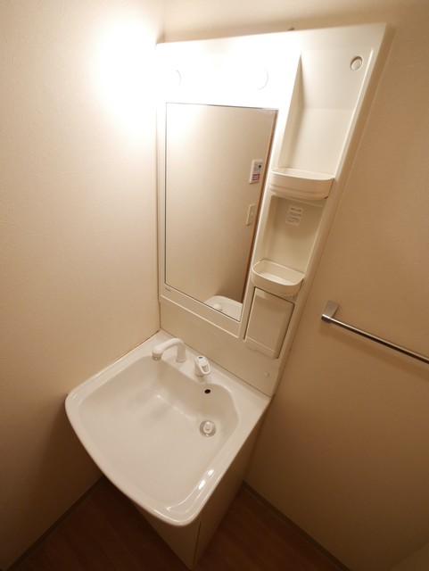 洗面設備　★人気設備の独立洗髪洗面台がございます★