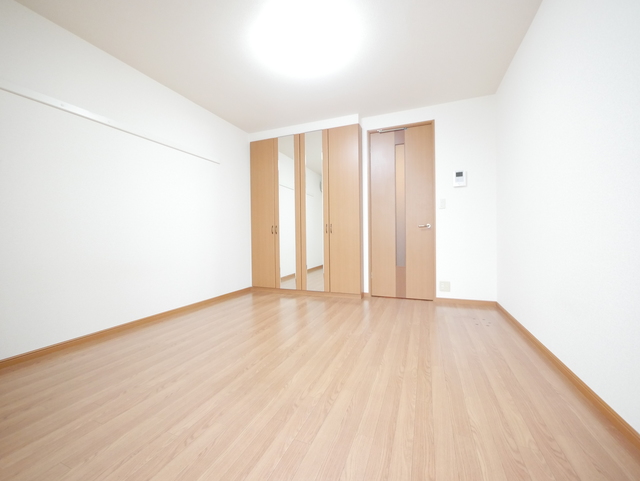 居室・リビング　★明るく広々としたお部屋です★