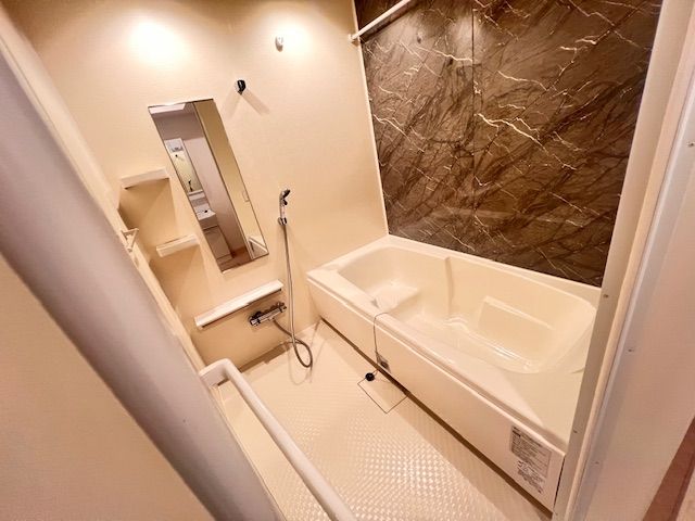 バス・シャワールーム