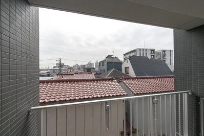 バルコニー　南東向きのバルコニーです