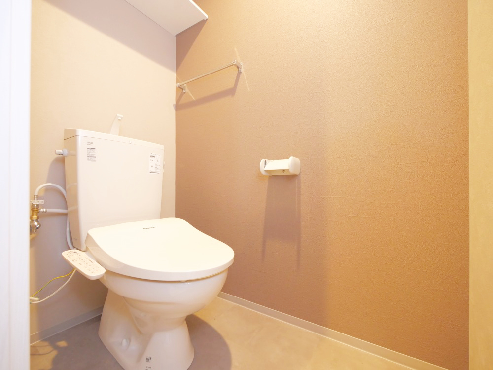 トイレ　ウォシュレット完備☆