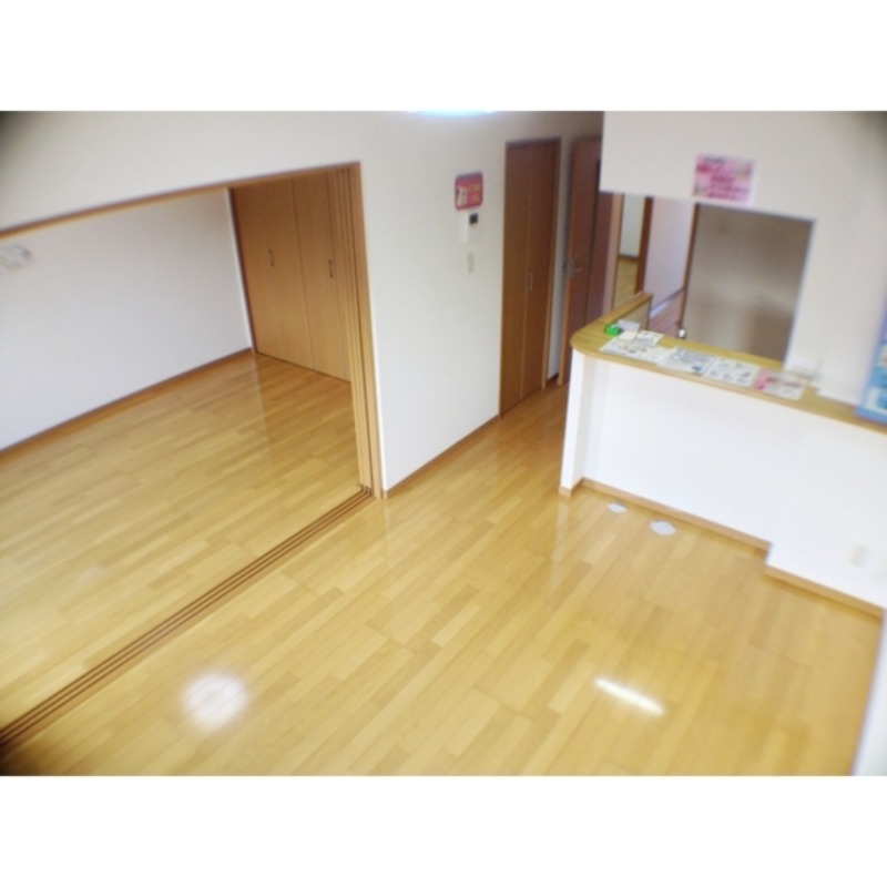 居室・リビング　図面と現状に相違がある場合には現状を優先