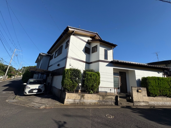 建物外観　閑静な住宅地内の戸建です。