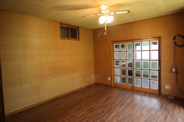 居室・リビング　独立したリビング