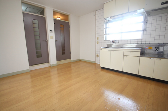 居室・リビング　※別部屋の写真です