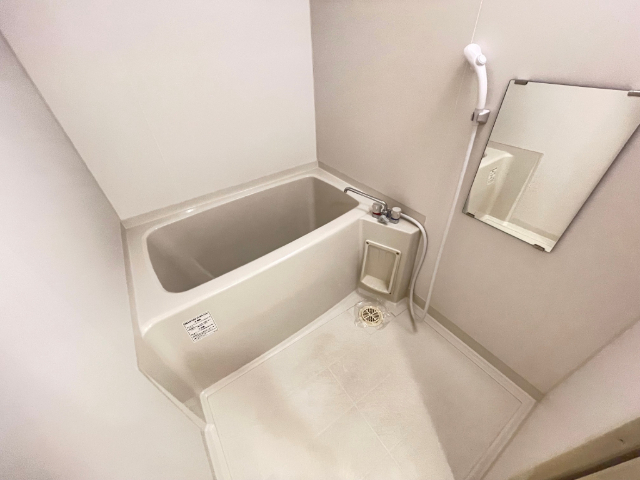 バス・シャワールーム　ゆったりできるお風呂です