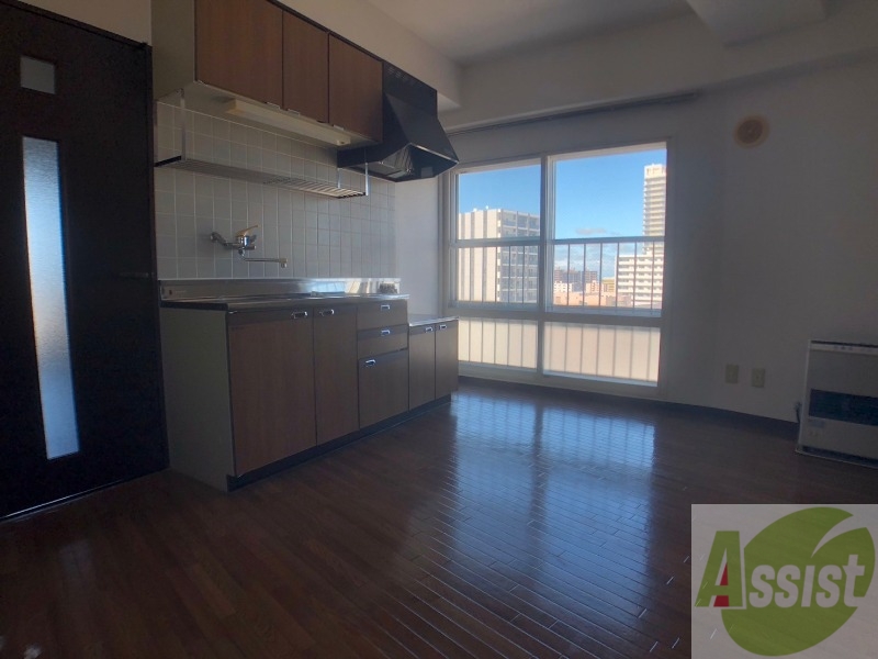 居室・リビング　広くてキレイなお部屋が広がっていて、充実した生活が送れそう。