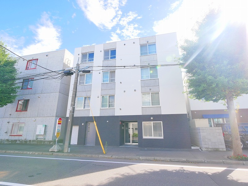 建物外観　最寄り駅より徒歩3分♪