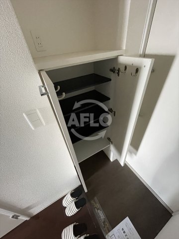 収納　SERENiTE北浜　シューズボックス