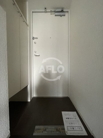 玄関　SERENiTE北浜　玄関