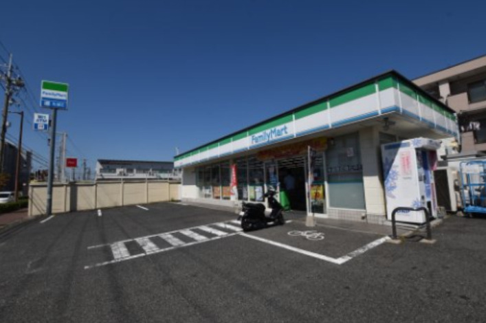 コンビニ　ファミリーマート 泉大津寿町店（コンビニ）まで287m