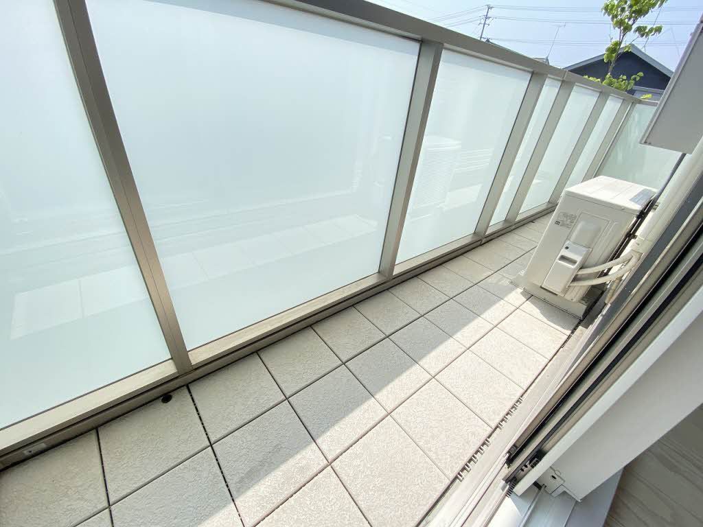 バルコニー　バルコニー