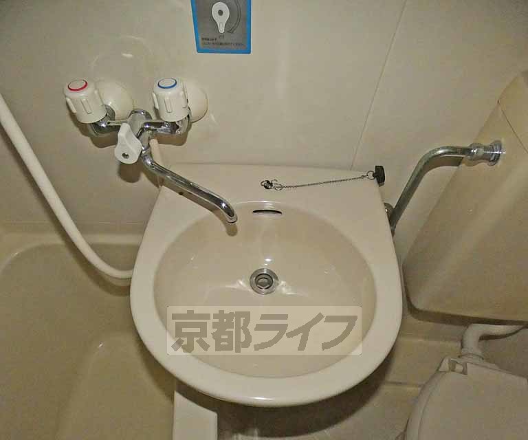 洗面設備　歯磨きはこちらで