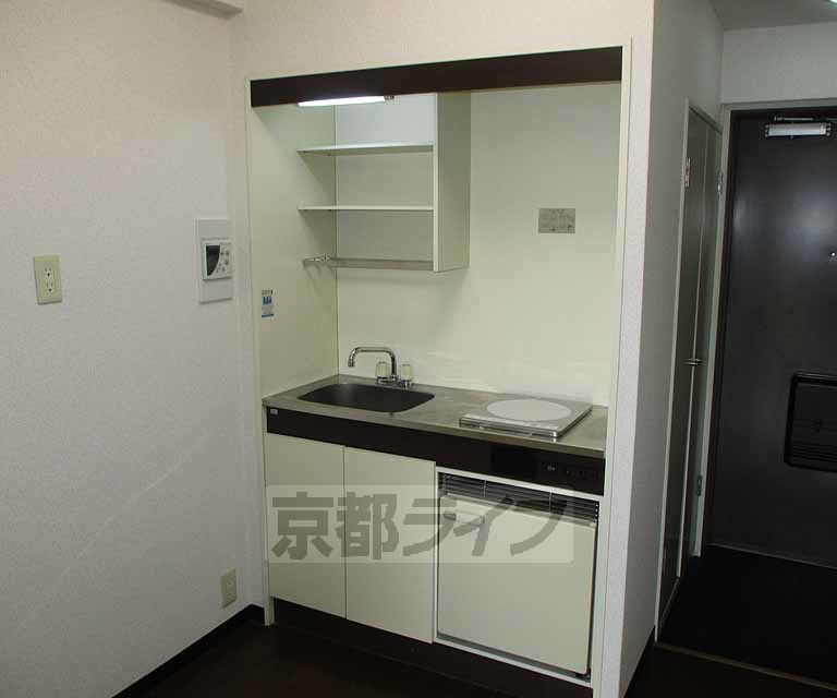 バス・シャワールーム　追炊き機能付きのお風呂です。