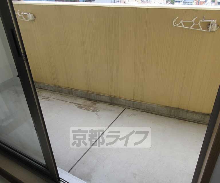バルコニー　バルコニーもゆったりしています。