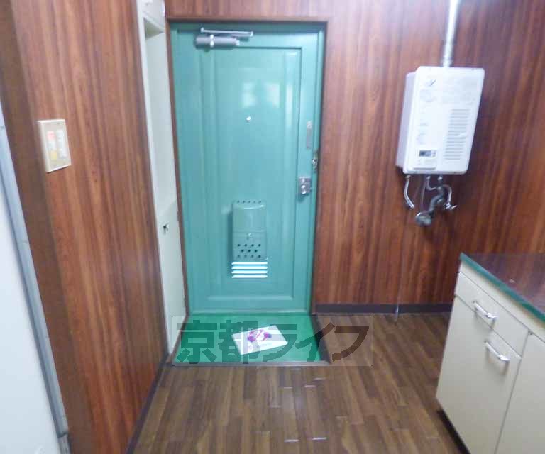 玄関　玄関です。