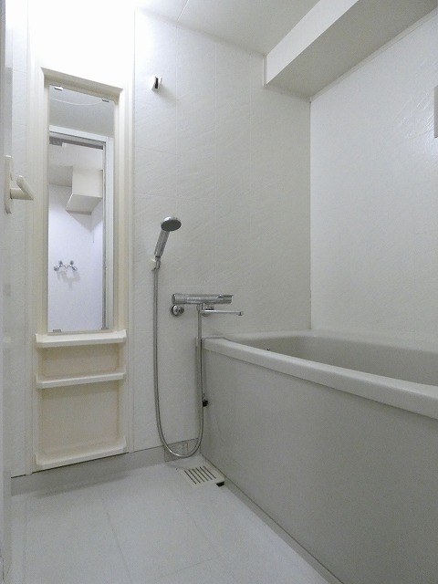 バス・シャワールーム　風呂