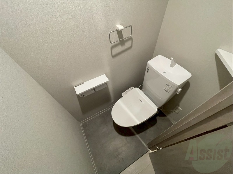 トイレ　シャワートイレになっているので快適です！