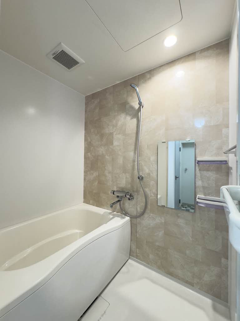 バス・シャワールーム　浴室