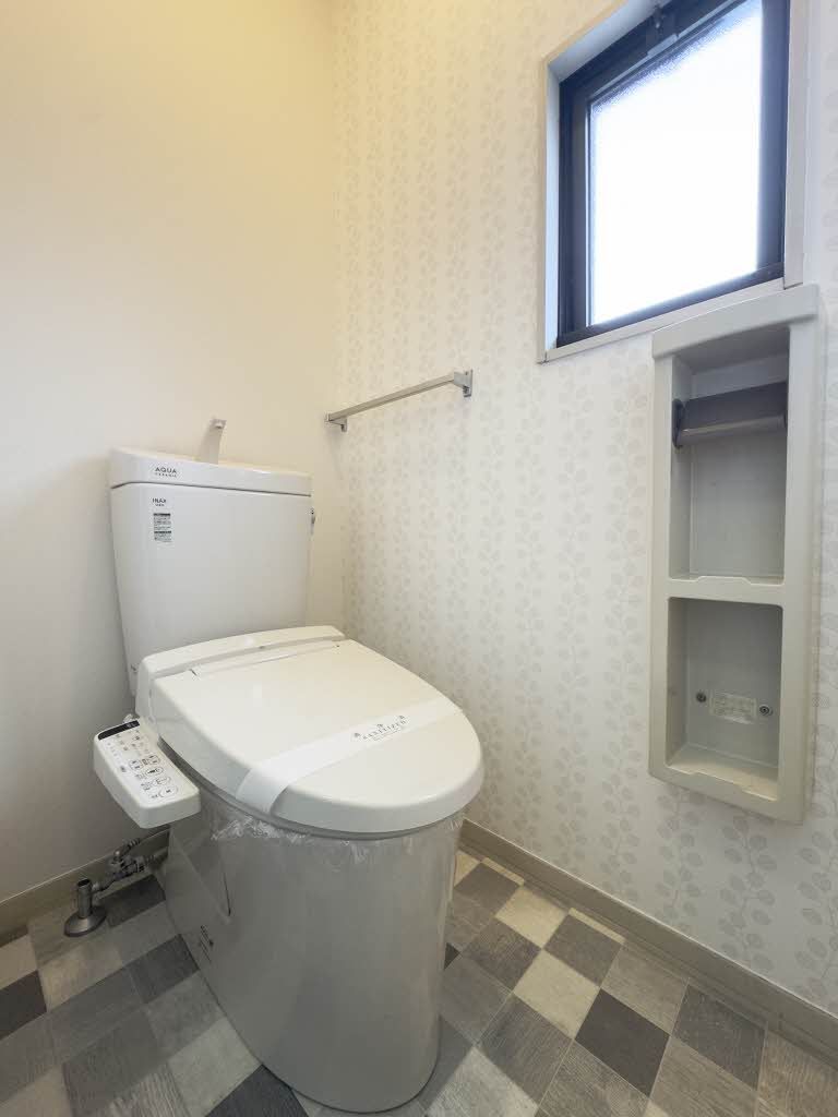 トイレ　トイレ