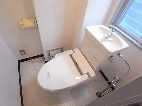 トイレ　トイレ