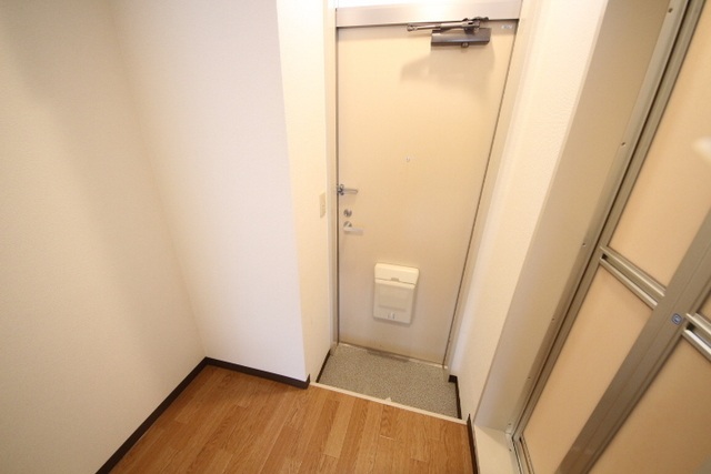 玄関　同型タイプ