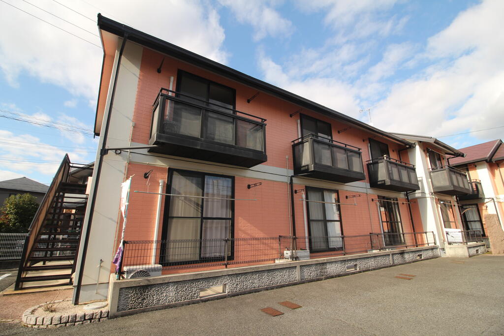 建物外観　浜町の1Kアパート♪