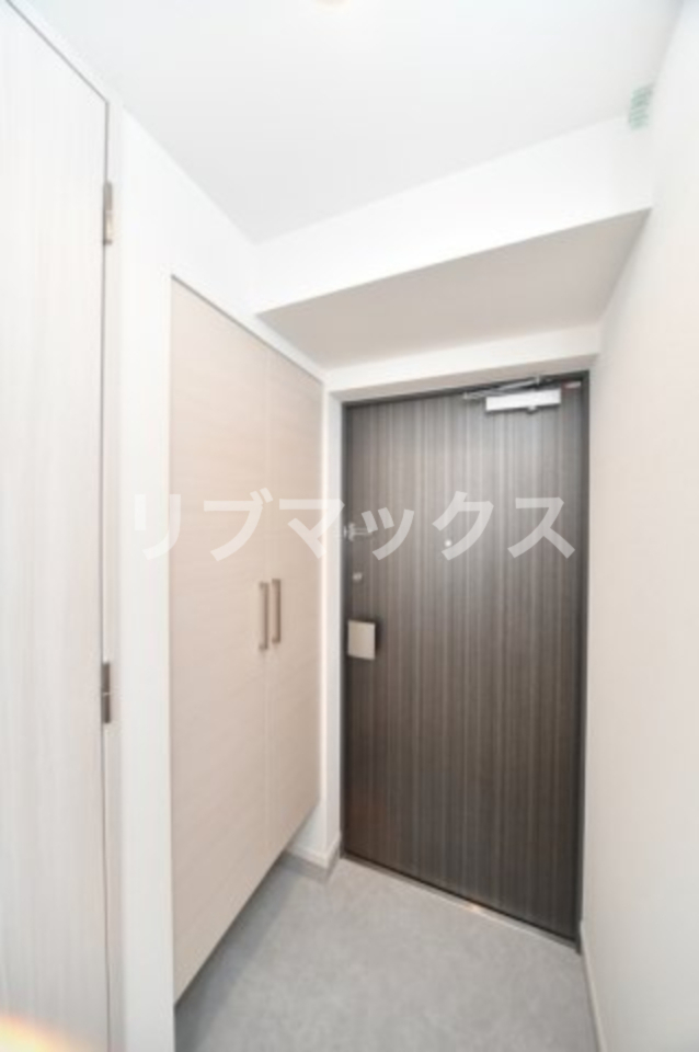 玄関　※別号室参考写真