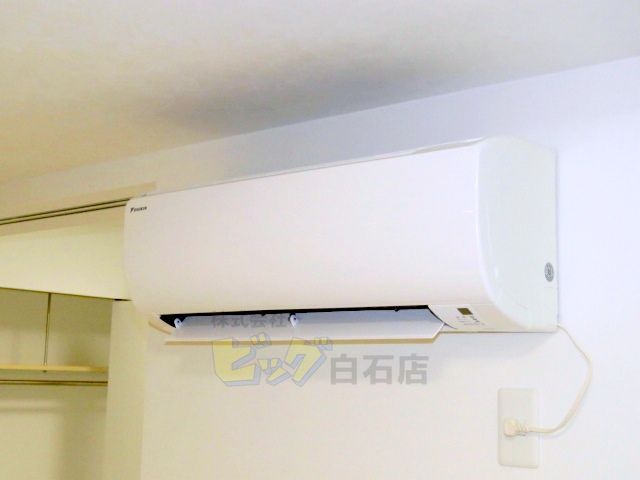 その他設備　夏も快適なエアコン付きです♪