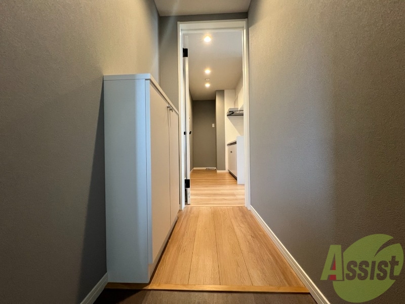 玄関　玄関を撮影しました。明るい印象となっております。