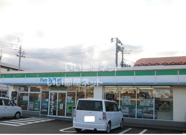 コンビニ　ファミリーマート花巻西宮野目店（コンビニ）まで660m