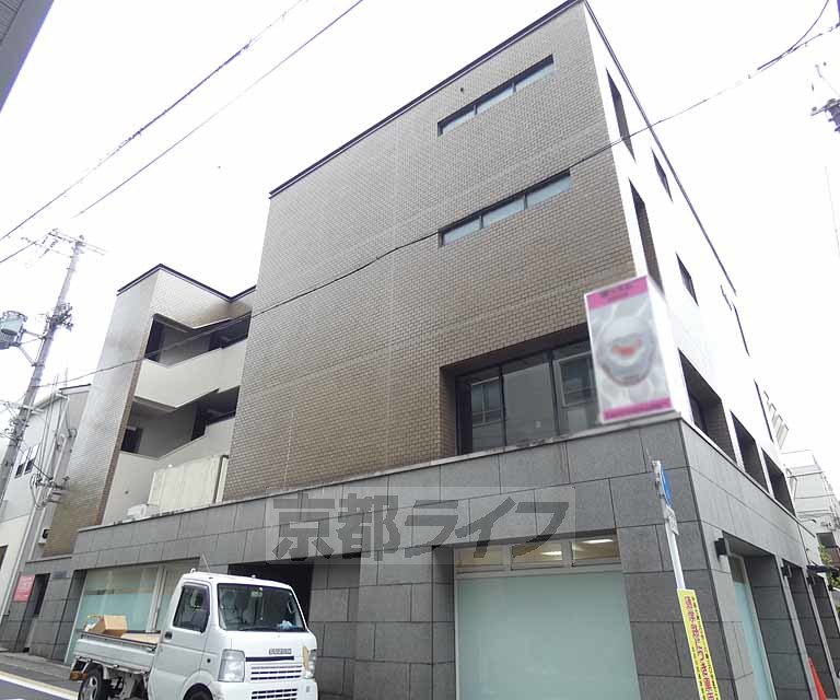 建物外観　別角度からの建物外観です