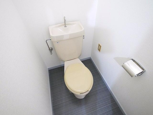 トイレ　落ち着いたトイレです