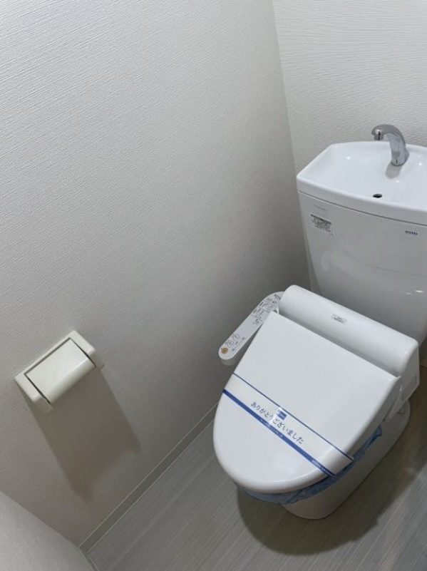 トイレ　トイレ