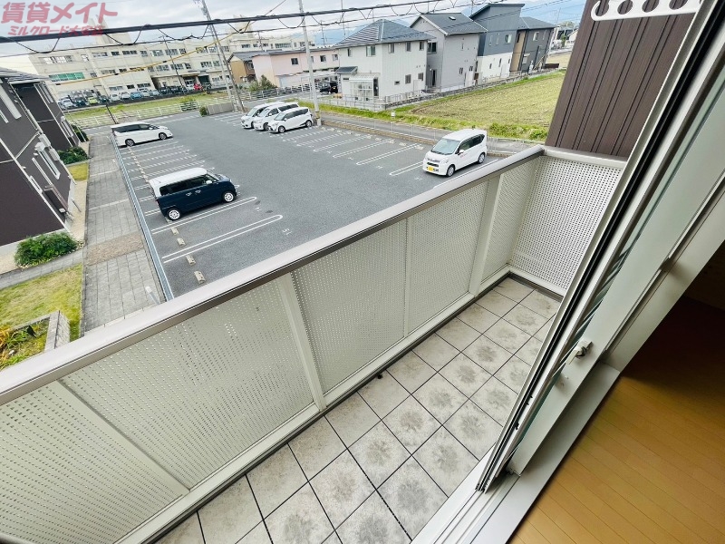 バルコニー　別部屋参考写真です