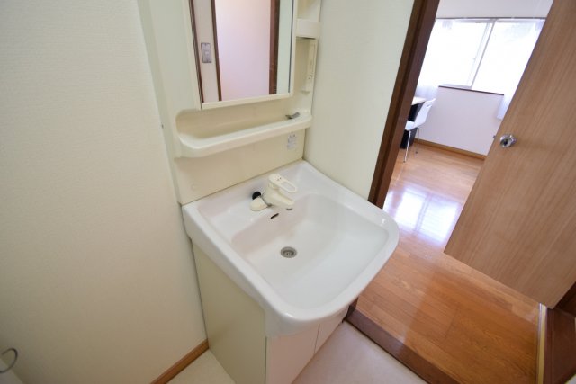 洗面設備　便利な独立洗面台
