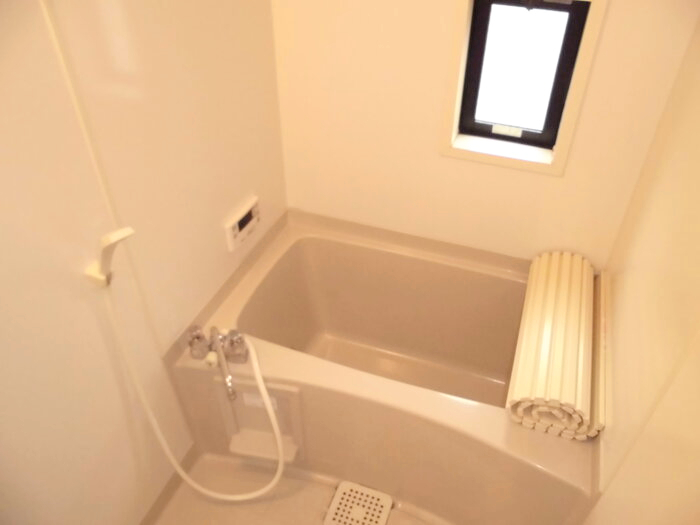 バス・シャワールーム　バス・トイレ別