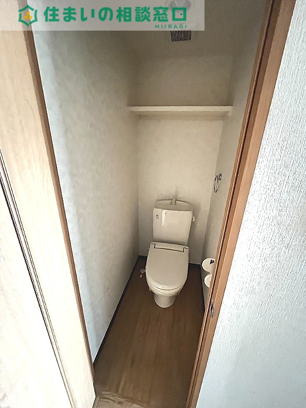 トイレ　同型